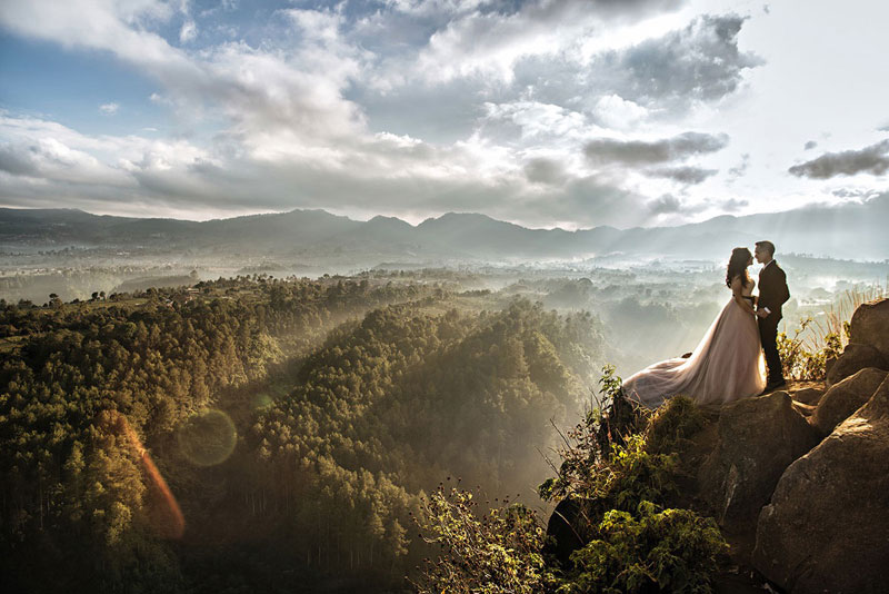 Foto Pre-wedding di Alam Bebas